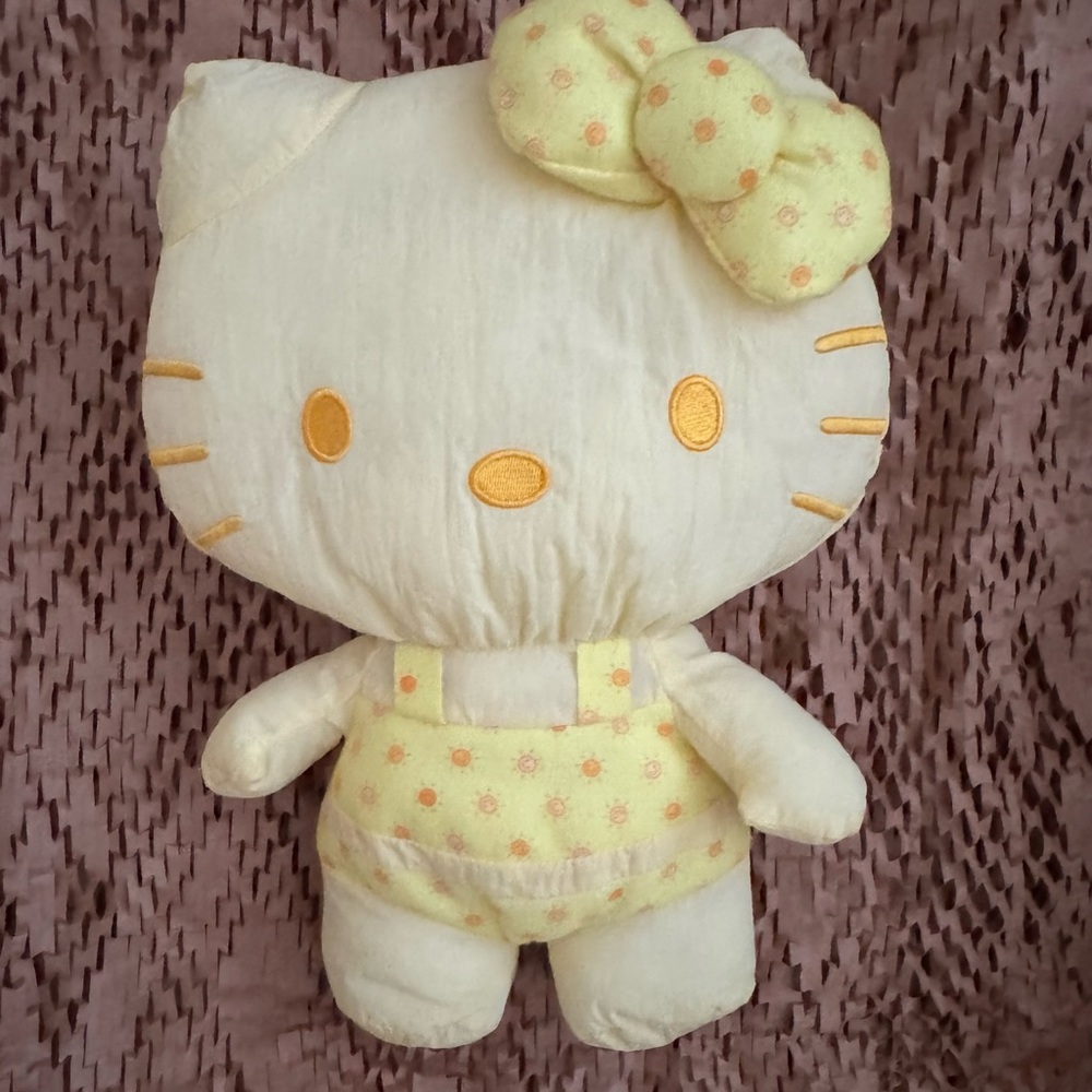Hello Kitty 10” Seasons of Friendship Plush